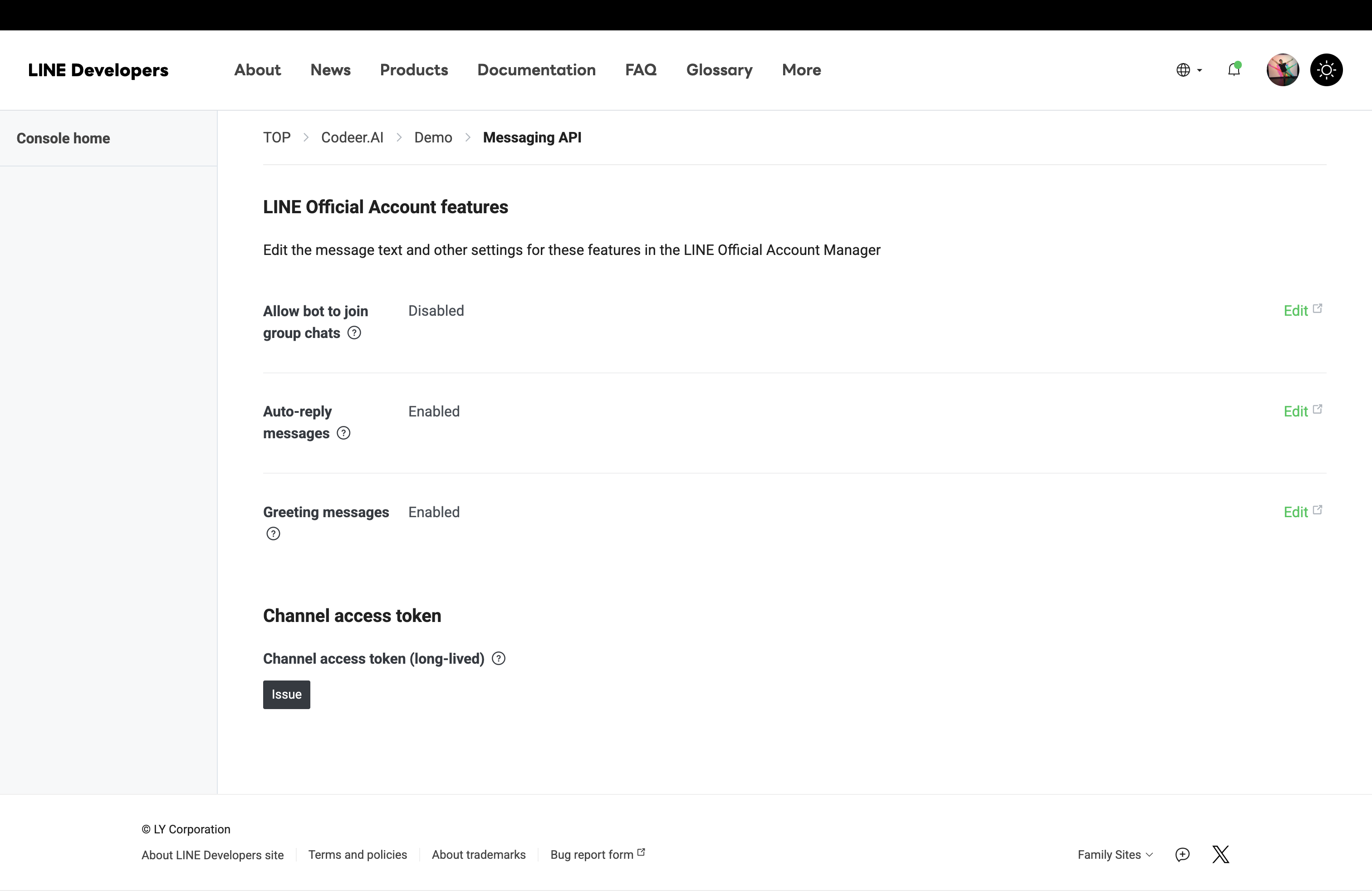Messaging API tab showing the Channel access token section and Issue button