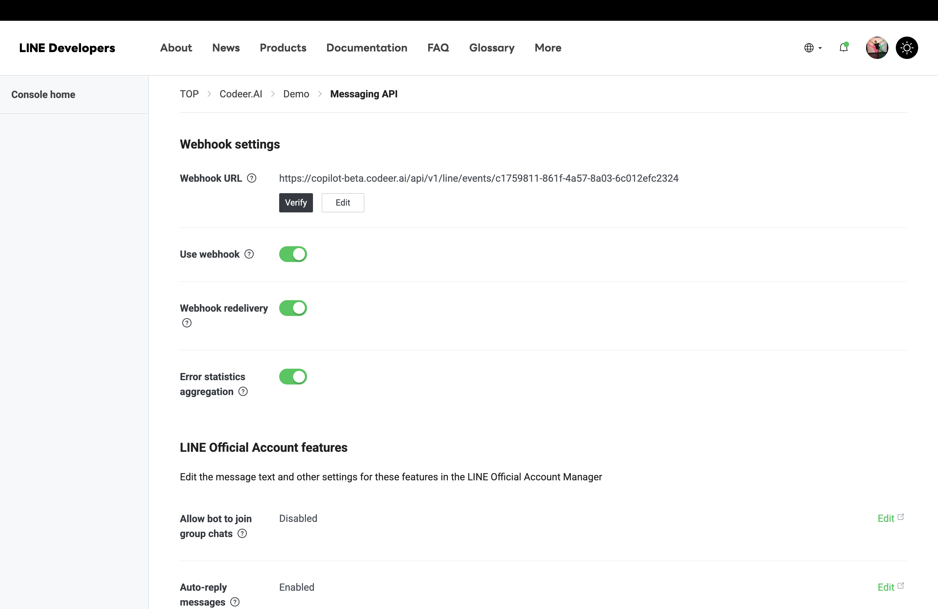 Messaging API tab showing Webhook URL, Use webhook, Webhook redelivery, and Error statistics aggregation